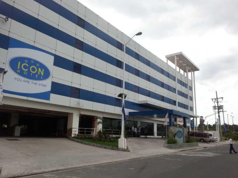 Icon Hotel Manila Bagian luar foto