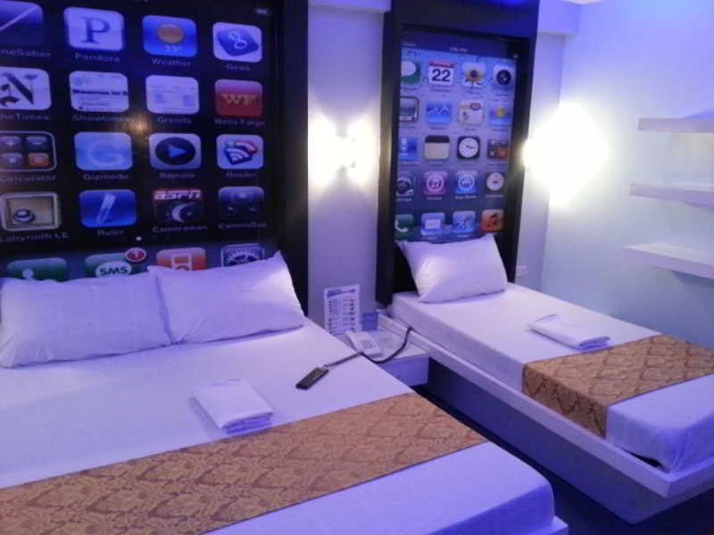 Icon Hotel Manila Bagian luar foto