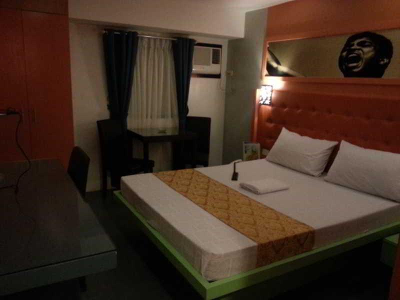 Icon Hotel Manila Bagian luar foto